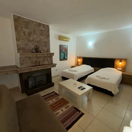 Betul Guest house *